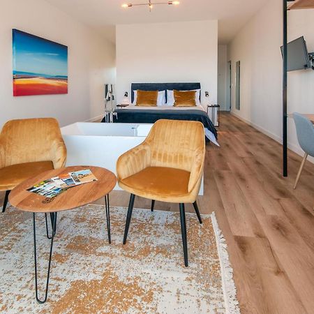 Glow Boutique Suites & Guesthouse Германус Номер фото