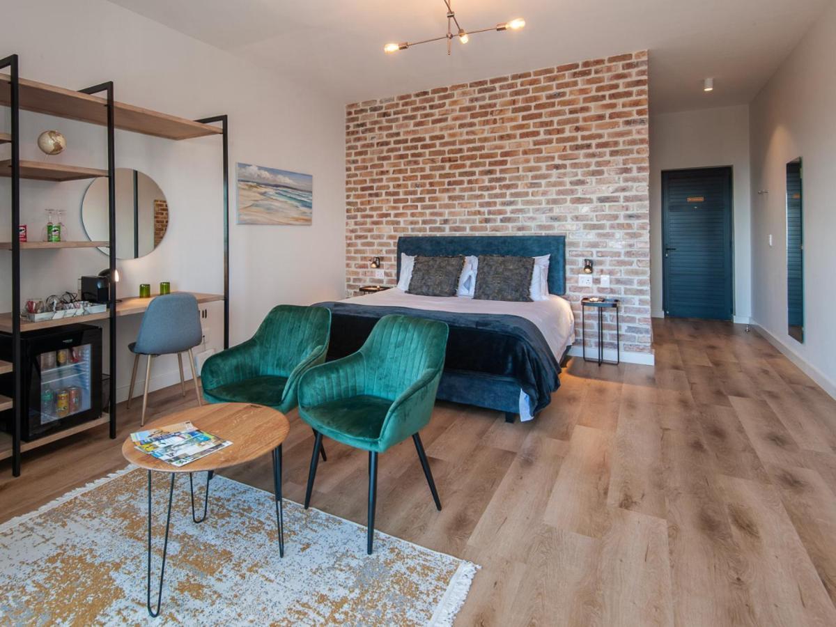Glow Boutique Suites & Guesthouse Германус Номер фото